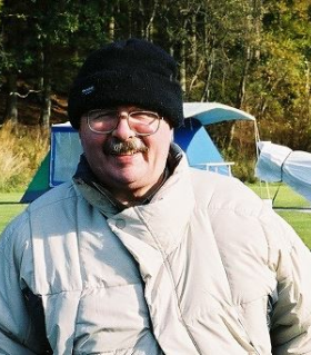 Mr Leonard Entwisle