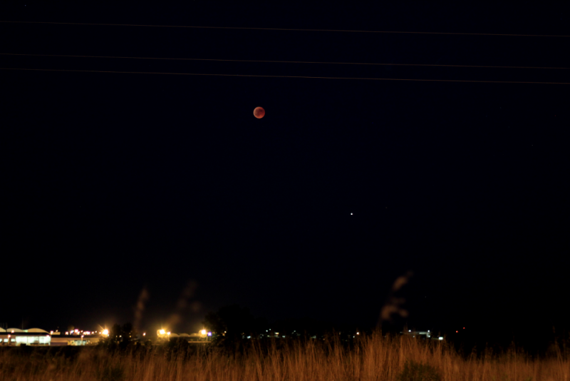 Eclipsed Moon, Miguel Araújo, 27/07/2018