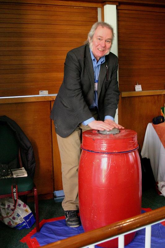 Bob Marriott trying his hand at mirror grinding (image Lorraine Crook)