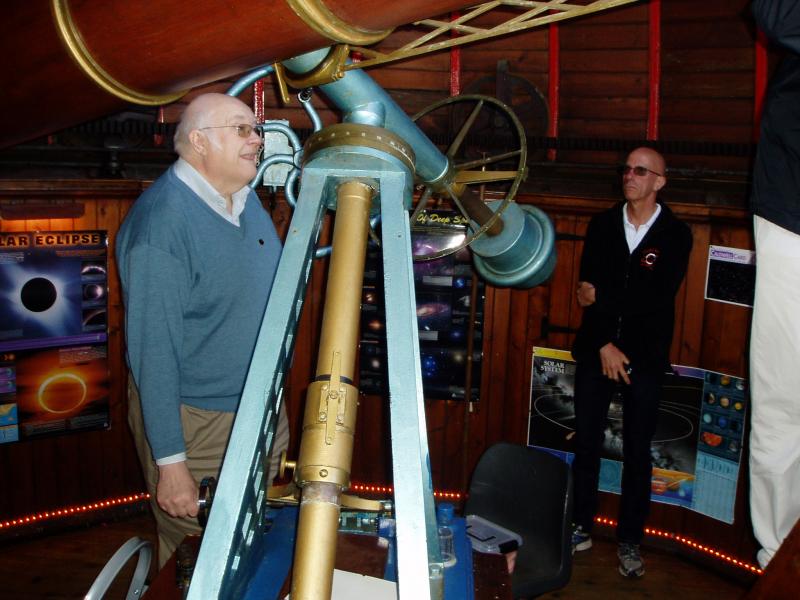 Paul Whiting and Bill Barton at the Highland Hotel Observatory (Image Mike Frost)