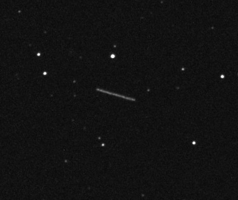 First submitted image, taken by Denis Buczynski on 2021 Dec 25 at 21.56 UTC. 0.36m SCT, ƒ/6, ASI 1600MM, 25×3s. Range: 110,000km.